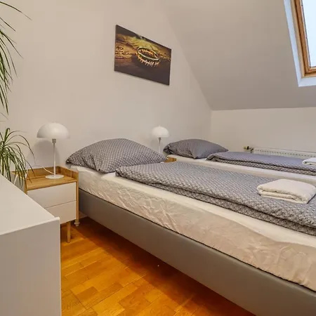 Apartment Cinemapartman Eger